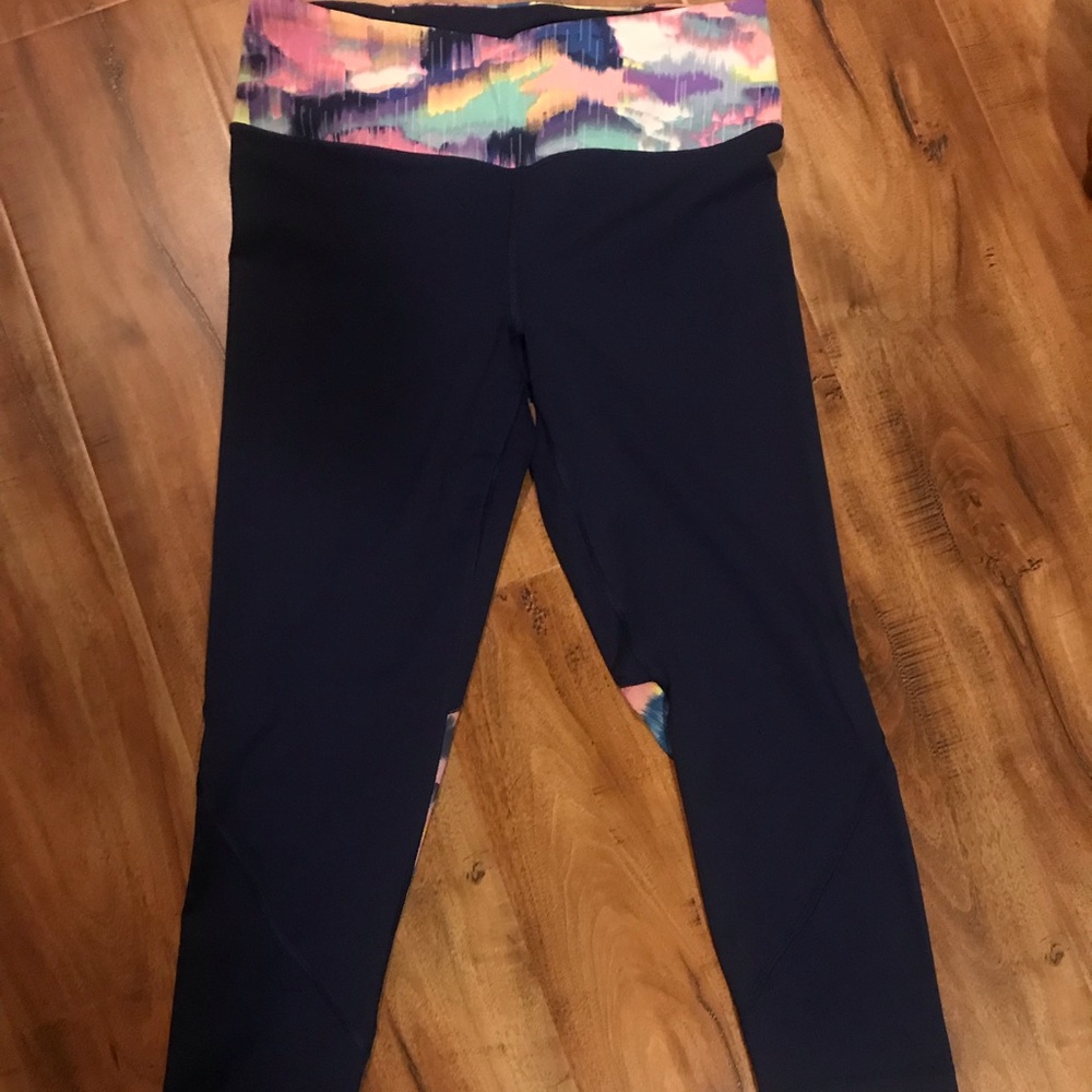 VS Sport capris